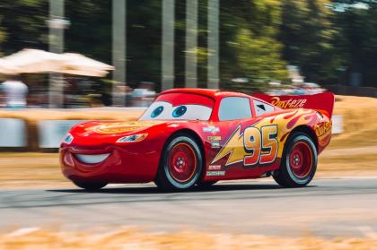 Ο Κεραυνός McQueen έκλεψε την παράσταση στο Goodwood 